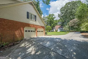 5535 Grove Point Rd, Johns Creek, GA 30022 - Photo 5