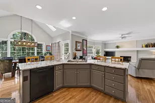 5535 Grove Point Rd, Johns Creek, GA 30022 - Photo 19