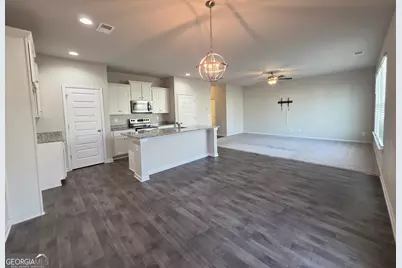 136 Red Birch Lane, Warner Robins, GA 31093 - Photo 5