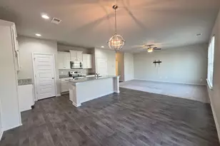 136 Red Birch LN, Warner Robins, GA 31093 - Photo 5