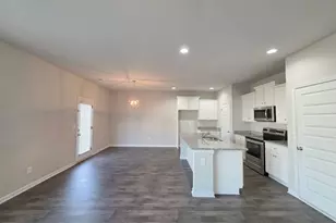 136 Red Birch LN, Warner Robins, GA 31093 - Photo 7
