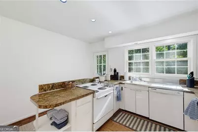 4715 Ridgeview Road, Dunwoody, GA 30338 - Photo 15