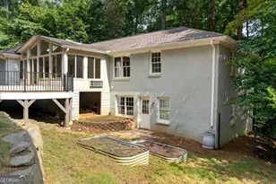 415 Forest Hills Dr, Sandy Springs, GA 30342 - Photo 51