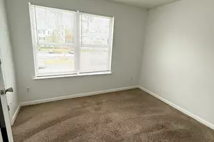 10201 Fairington Ridge Cir, Lithonia, GA 30038 - Photo 17