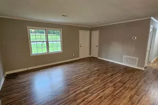 474 W Main St, Forsyth, GA 31029 - Photo 9