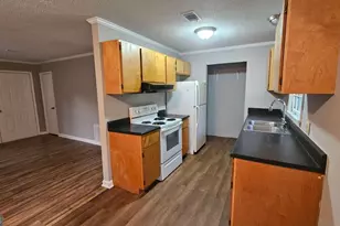 474 W Main St, Forsyth, GA 31029 - Photo 11