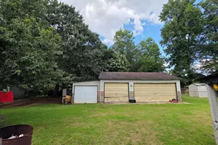 1566 Flicker Rd, Jonesboro, GA 30238 - Photo 3