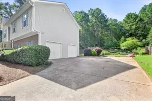 35 Hidden Brook Trail, Newnan, GA 30265 - Photo 3