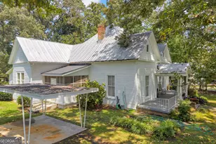 1404 W Main St, Bowersville, GA 30516 - Photo 3