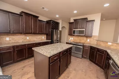 212 Chrisopher Luke Circle, Perry, GA 31069 - Photo 7