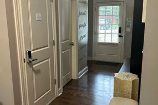 2215 Collins Ridge Dr, Atlanta, GA 30318 - Photo 5
