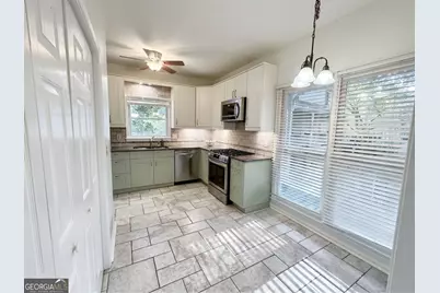 1439 Cambridge Common, Decatur, GA 30033 - Photo 17