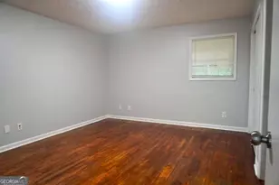 5122 Martindale Ln, Stone Mountain, GA 30088 - Photo 15