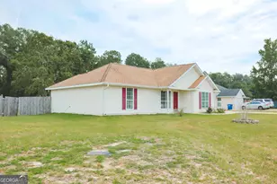 4063 Meadow Cir, Blackshear, GA 31516 - Photo 3