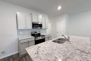 460 Oakwood Dr NW, Milledgeville, GA 31061 - Photo 9