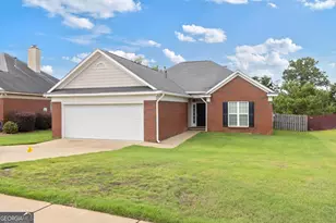 1035 Woodville Dr, Columbus, GA 31904 - Photo 3