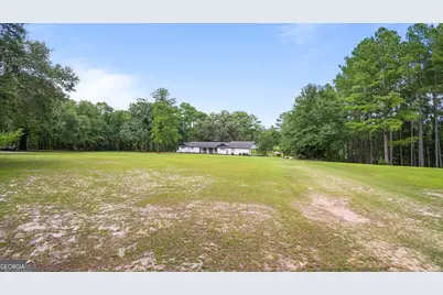130 Austin Court, Jesup, GA 31545 - Photo 3