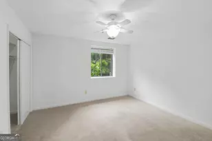 300 Johnson Ferry Road NE, Atlanta, GA 30328 - Photo 15