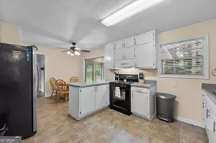 900 Carlton Dr SE, Conyers, GA 30094 - Photo 11