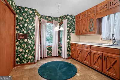 612 Tom Smith Road SW, Lilburn, GA 30047 - Photo 15
