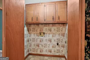 612 Tom Smith Rd SW, Lilburn, GA 30047 - Photo 31