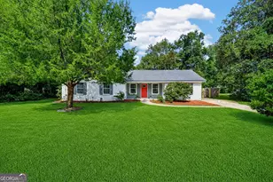 214 Jefferson Circle SE, Allenhurst, GA 31301 - Photo 1