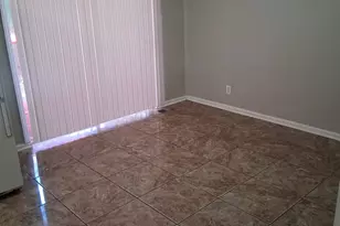 9109 Sterling Ridge Ln, Jonesboro, GA 30238 - Photo 7