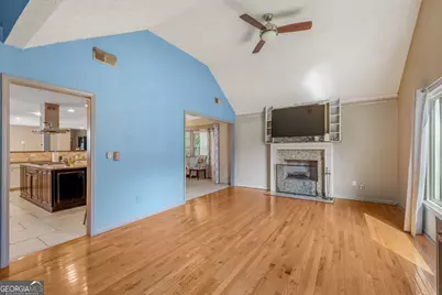 761 Wilkes Drive, Loganville, GA 30052 - Photo 9