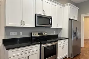205 N 2nd St, Madison, GA 30650 - Photo 11