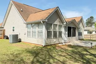 1762 Live Oak Ln, Hampton, GA 30228 - Photo 3