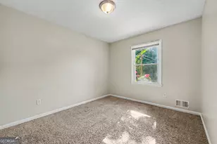 576 Dove Tail Ct SE, Conyers, GA 30013 - Photo 17