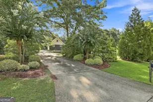 1060 Oak Ridge Dr, Fayetteville, GA 30214 - Photo 3