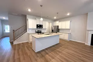 401 Lanier Cir, Woodstock, GA 30189 - Photo 5
