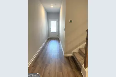 401 Lanier Circle, Woodstock, GA 30189 - Photo 3