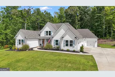 215 Greyfairs Avenue, Senoia, GA 30276 - Photo 1