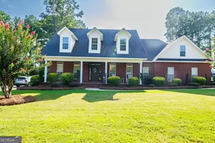 304 Victoria Cir, Warner Robins, GA 31088 - Photo 1
