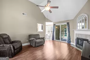 25 McIntosh Estates Dr, Sharpsburg, GA 30277 - Photo 5