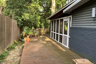 2704 Cove Cir NE, Brookhaven, GA 30319 - Photo 19