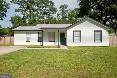 300 Village Drive, Woodbine, GA 31569 - Photo 1