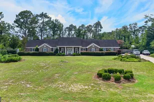 194 Forest Ave, Baxley, GA 31513 - Photo 1