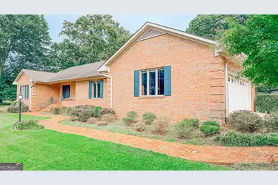 145 Brown Street, Hartwell, GA 30643 - Photo 3