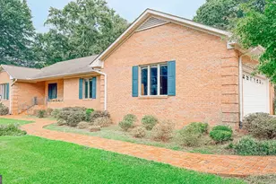 145 Brown St, Hartwell, GA 30643 - Photo 3