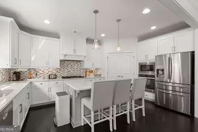 1940 Park Chase Lane NE, Atlanta, GA 30324 - Photo 3