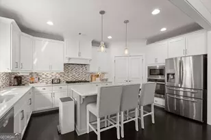 1940 Park Chase Ln NE, Atlanta, GA 30324 - Photo 3