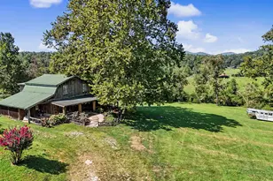 7118 Old 441 S, Lakemont, GA 30552 - Photo 1