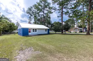 613 N Crawford St, Waycross, GA 31503 - Photo 5