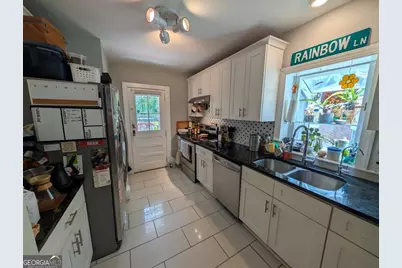 626 N Gordon Circle, Hapeville, GA 30354 - Photo 13