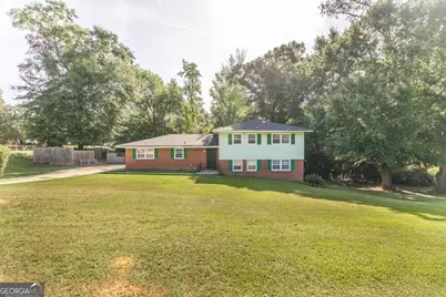 4404 Fairfax Drive, Macon, GA 31206 - Photo 3