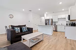 1396 Sweetshrub Pl NW, Atlanta, GA 30318 - Photo 9