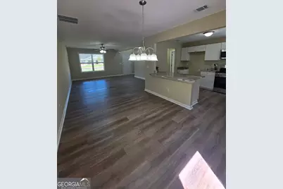 70 Charlotte Drive, Statham, GA 30666 - Photo 5